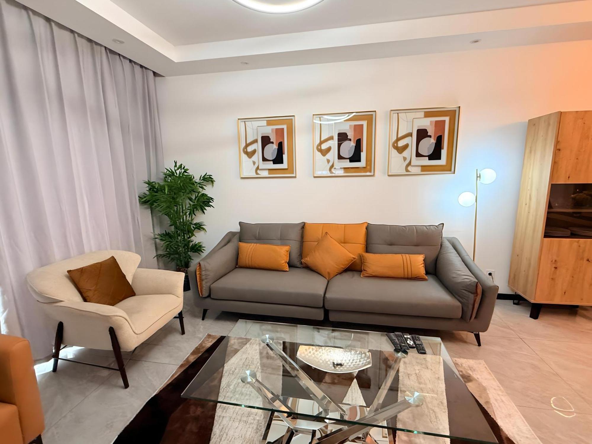 Gracey Concierge Apartments - Avenue Uvira Kinshasa Bagian luar foto